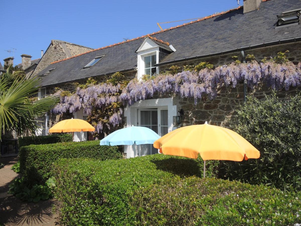 Clos De La Fontaine ディナール エクステリア 写真