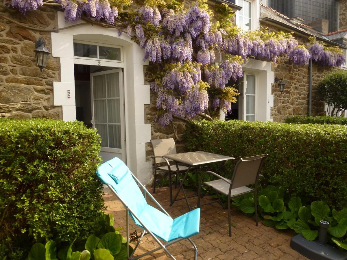 Clos De La Fontaine ディナール エクステリア 写真