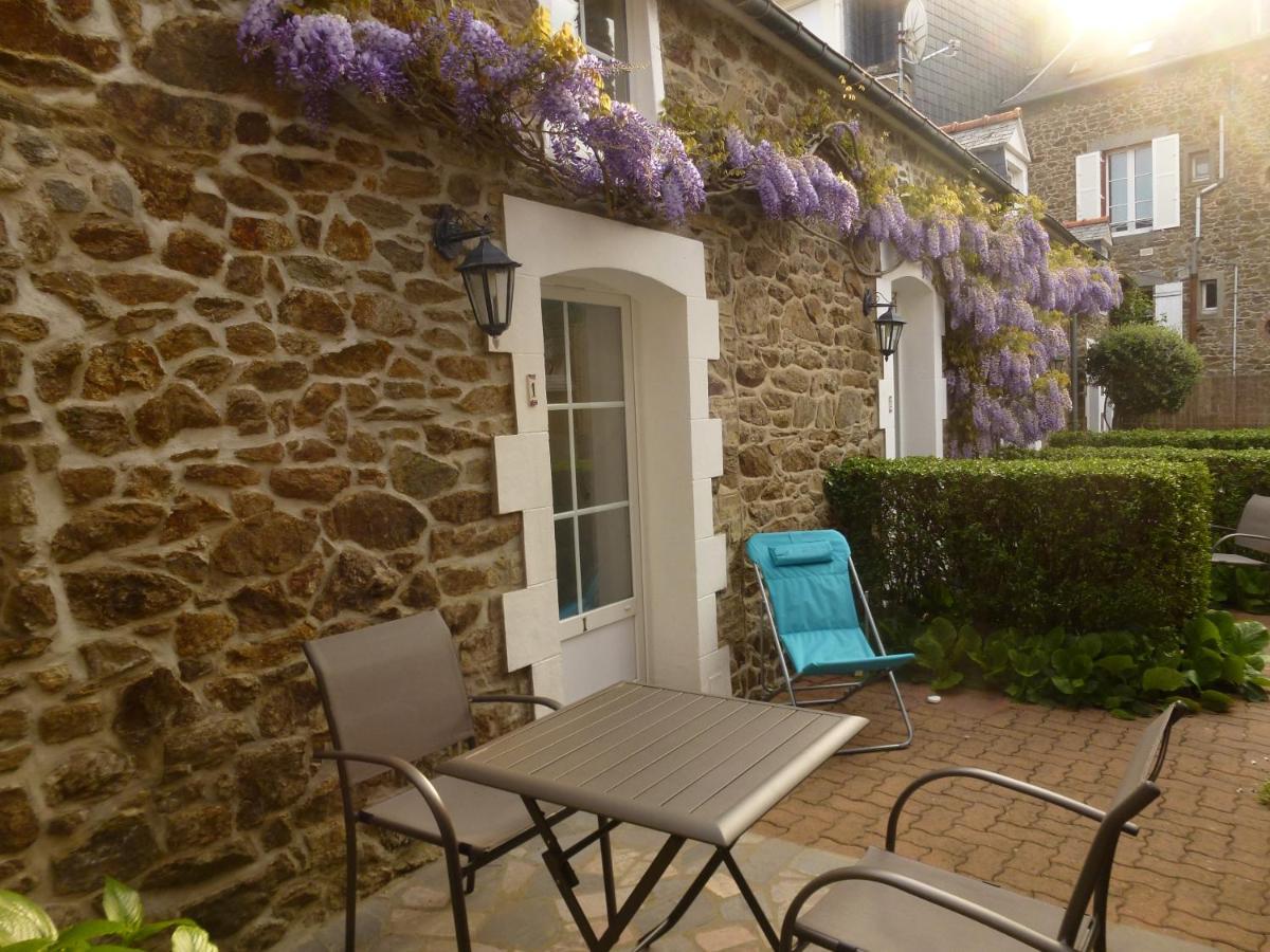 Clos De La Fontaine ディナール エクステリア 写真