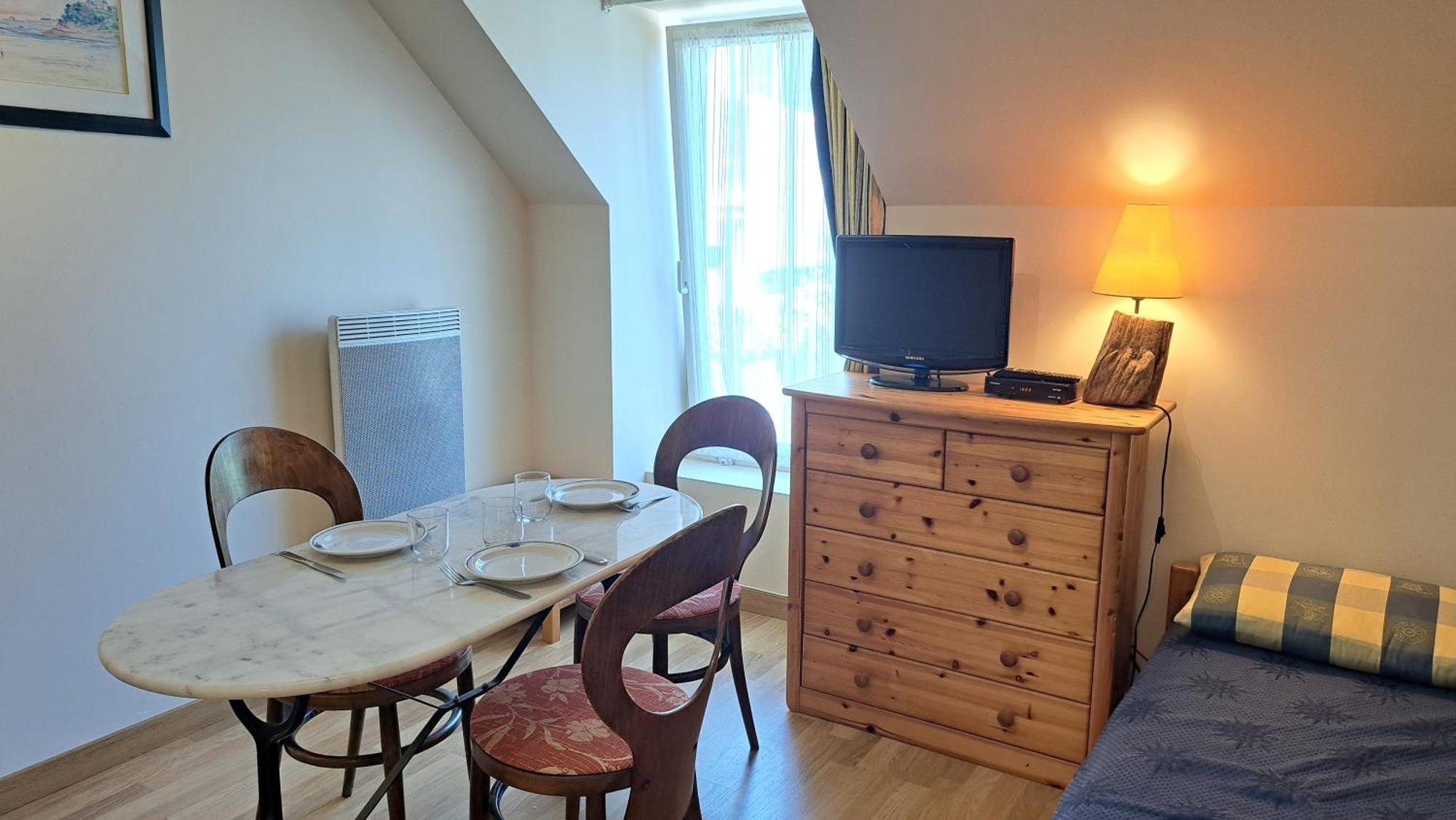 Clos De La Fontaine ディナール 部屋 写真